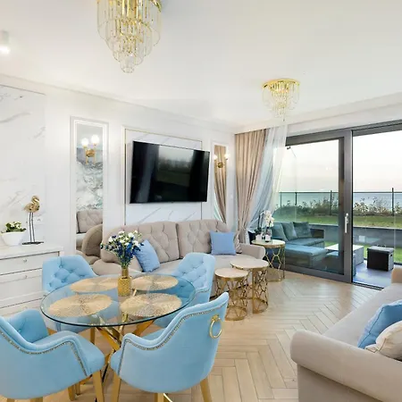 Gold Apartment